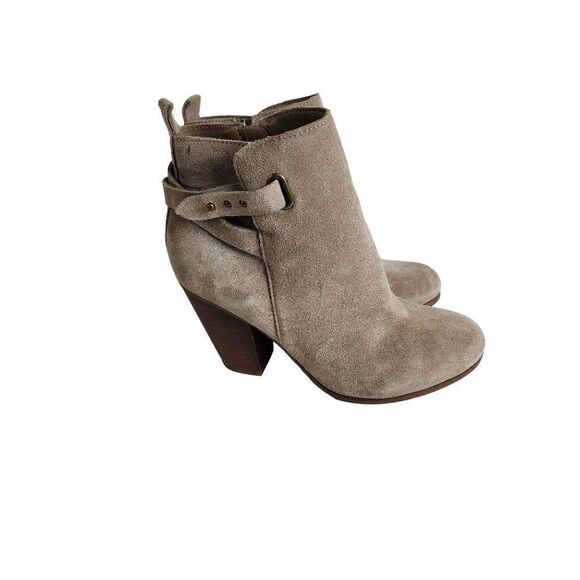 Michael by Michael Shannon Lexi Ankle Boots in Taupe Size 7.5W - Picture 3 of 9